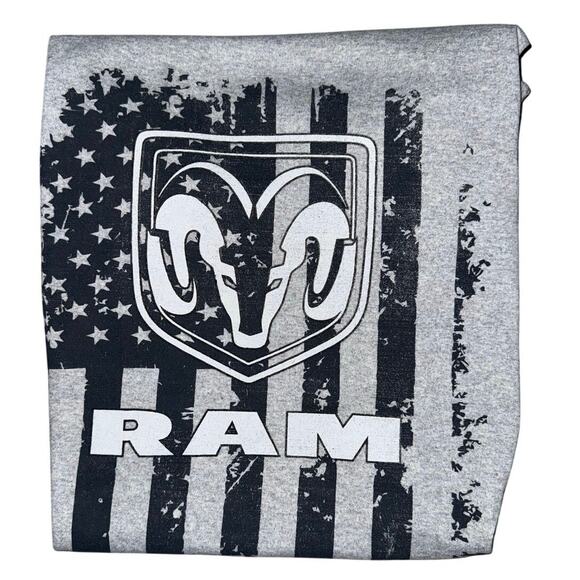 Dodge Ram Gray Truck T-Shirt Men’s medium- Officially Licensed NWT graphic tee - Picture 1 of 3